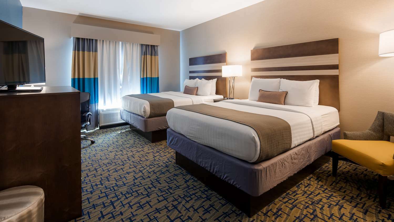 Spark By Hilton Erie Hotel 3*