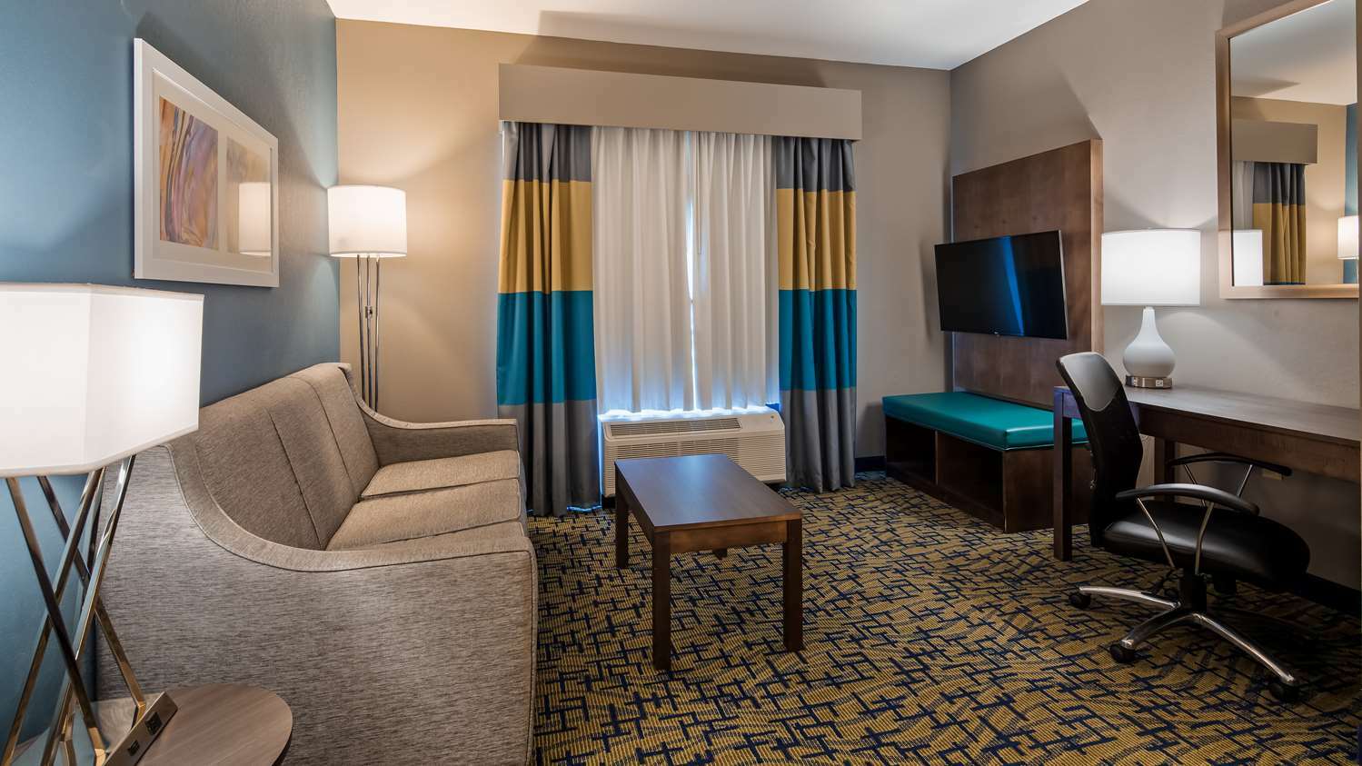 Spark By Hilton Erie 3*